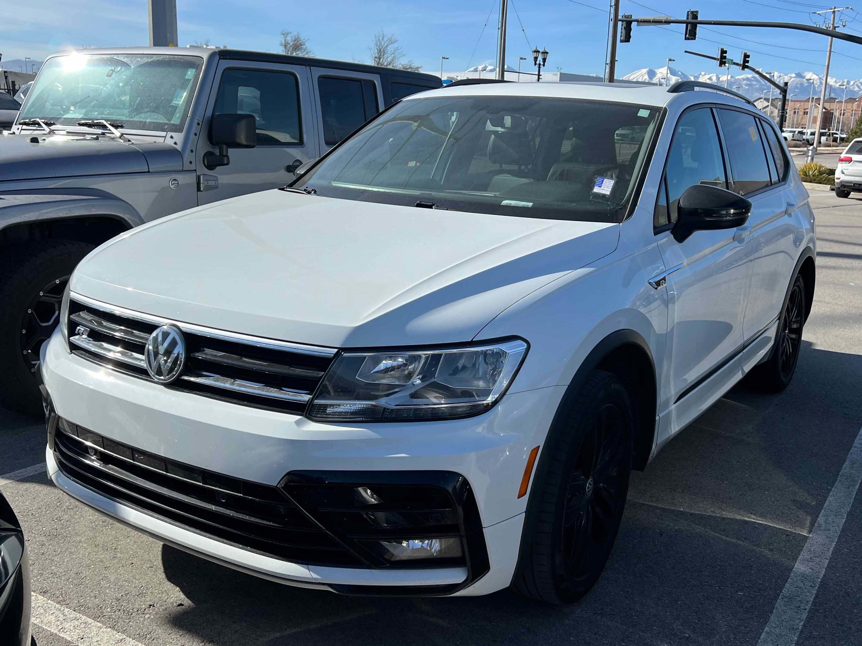 2021 Volkswagen Tiguan SE R-Line Black