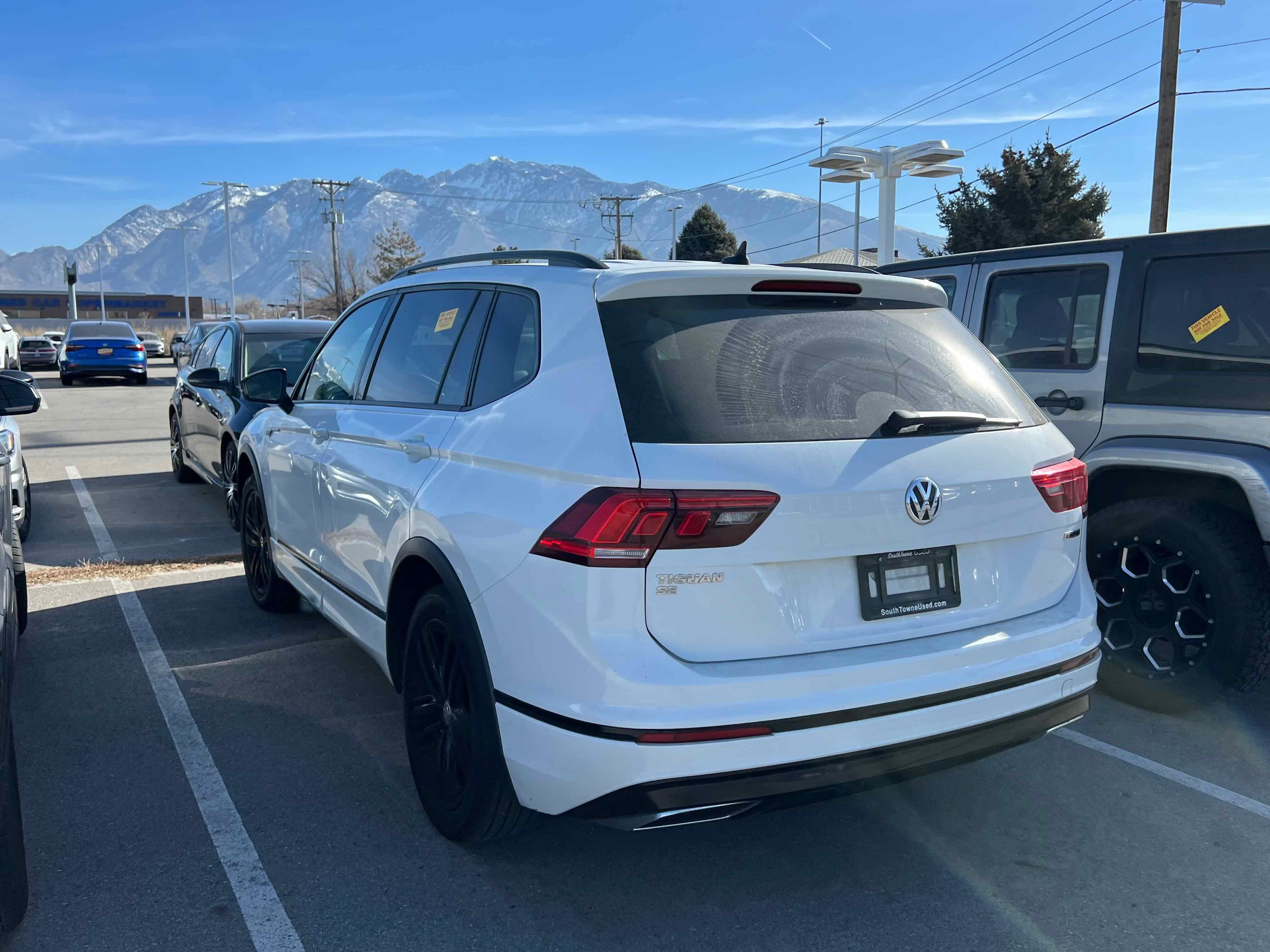 2021 Volkswagen Tiguan SE R-Line Black
