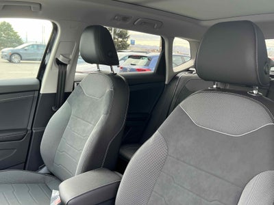 2026 Volkswagen Taos SE Black