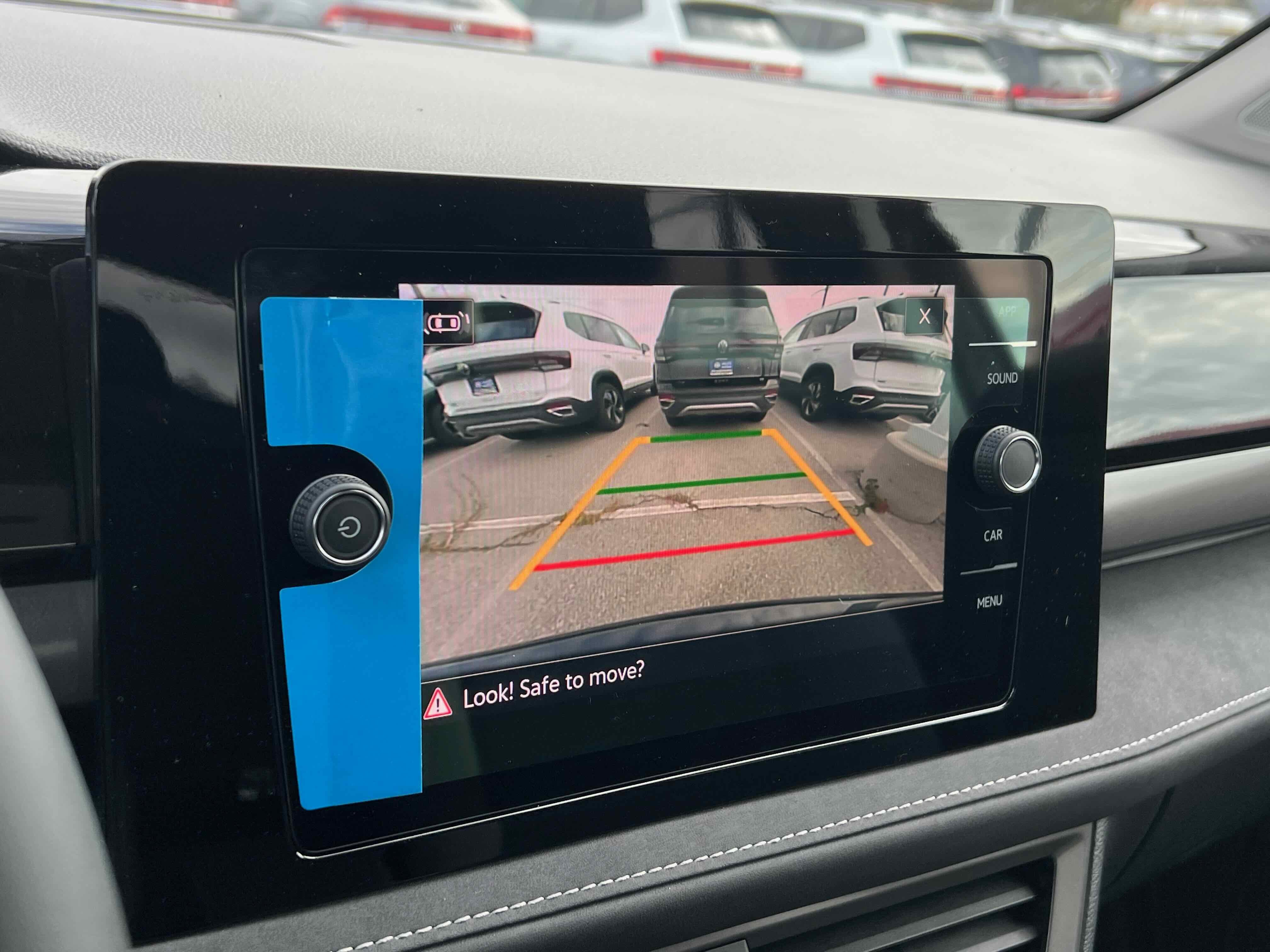 2026 Volkswagen Taos SE Black