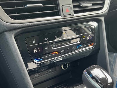 2026 Volkswagen Taos SE Black