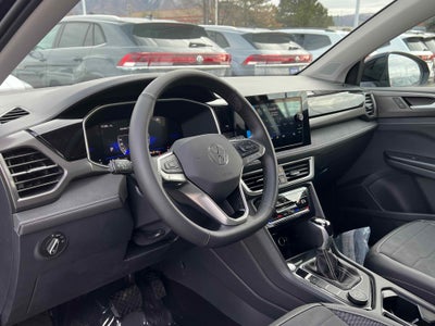 2026 Volkswagen Taos SE Black