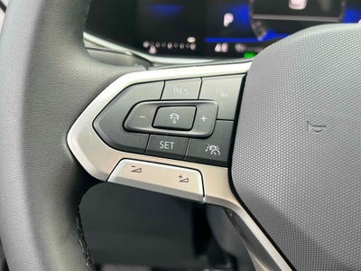 2026 Volkswagen Taos SE Black