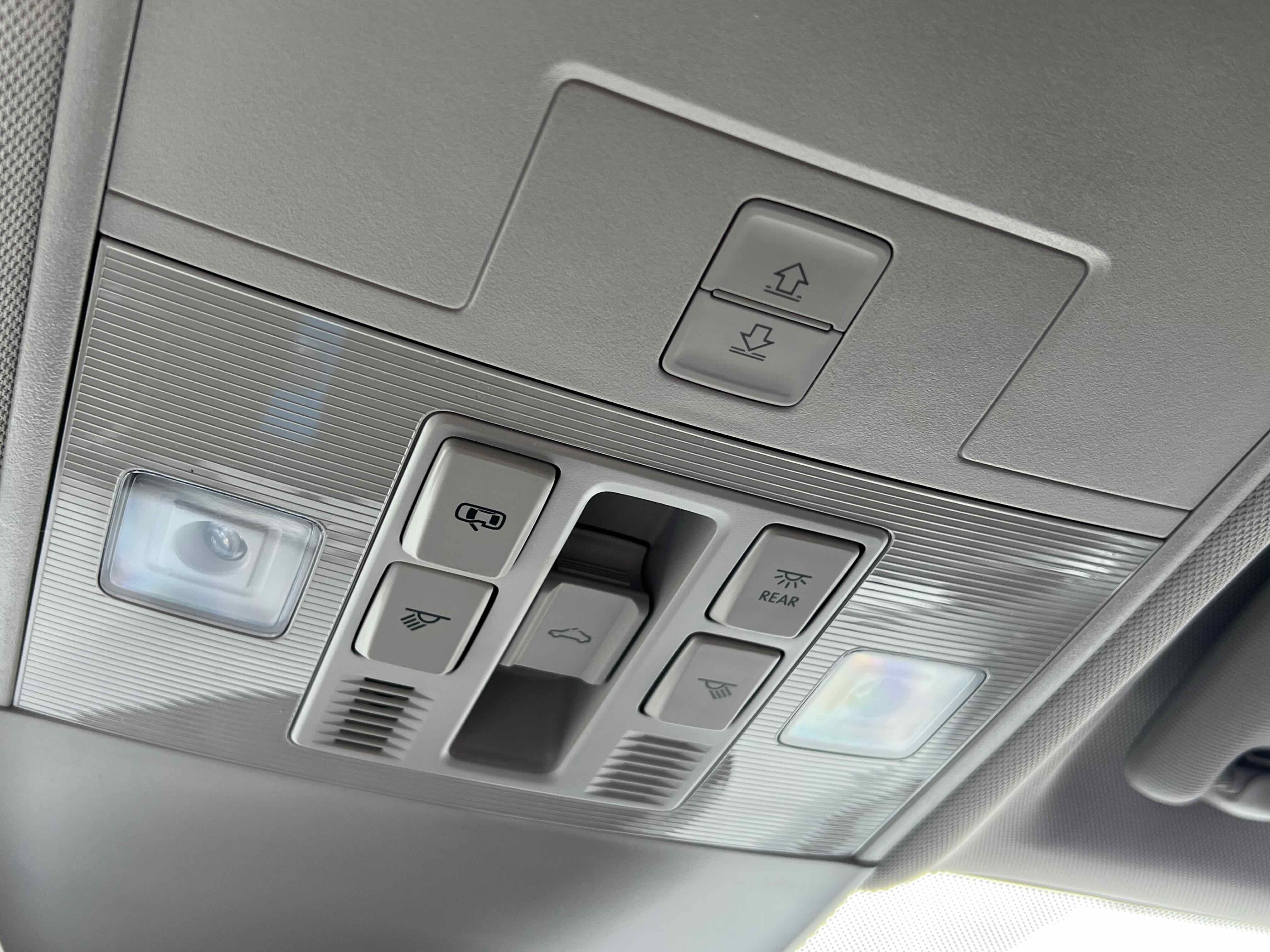 2026 Volkswagen Taos SE Black