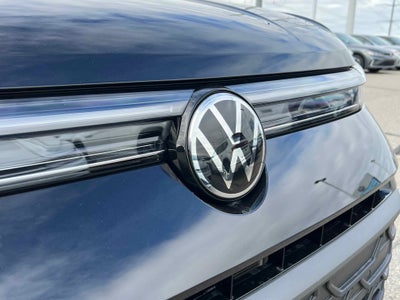 2026 Volkswagen Taos SE Black