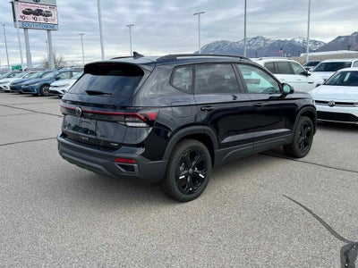 2026 Volkswagen Taos SE Black