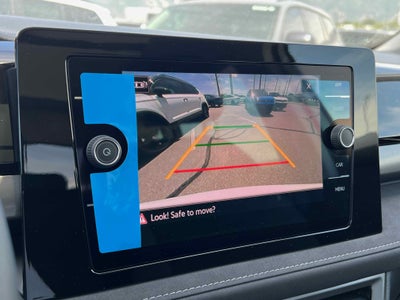 2025 Volkswagen Taos SE Black