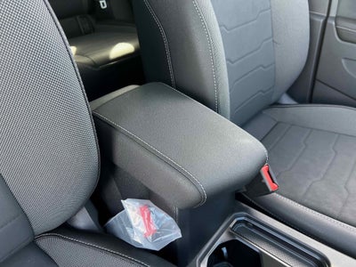 2025 Volkswagen Taos SE Black