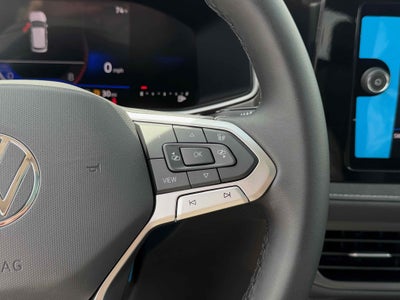 2026 Volkswagen Taos SE Black
