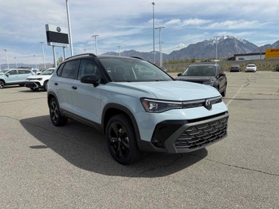 2026 Volkswagen Taos SE Black