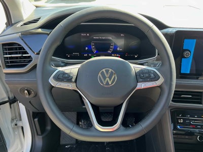 2025 Volkswagen Taos SE Black