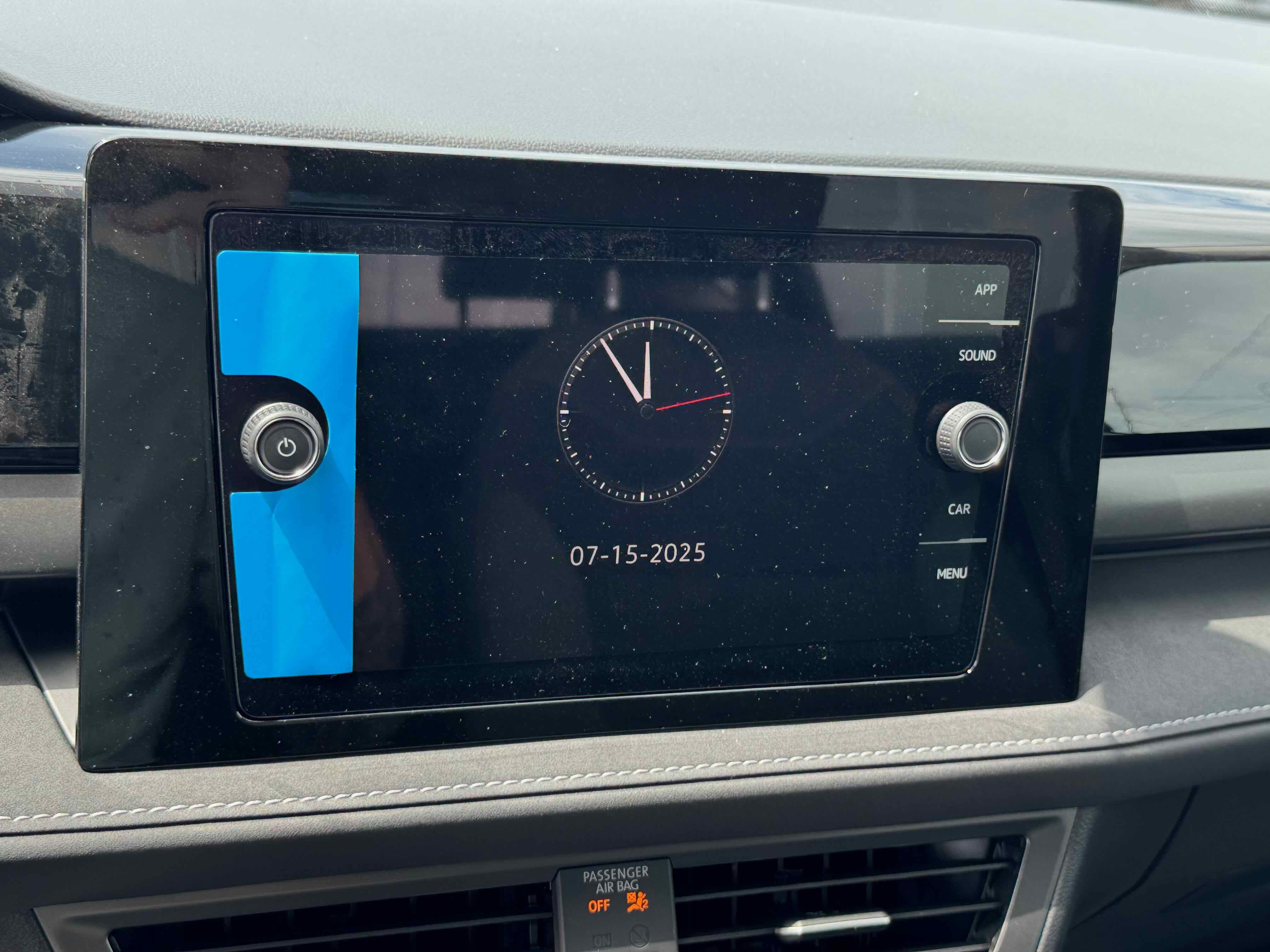 2025 Volkswagen Taos SE Black