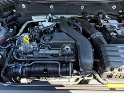 2026 Volkswagen Taos SE Black