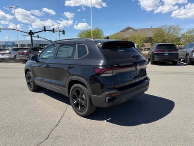 2026 Volkswagen Taos SE Black