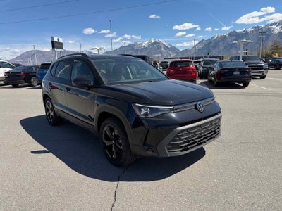 2026 Volkswagen Taos SE Black