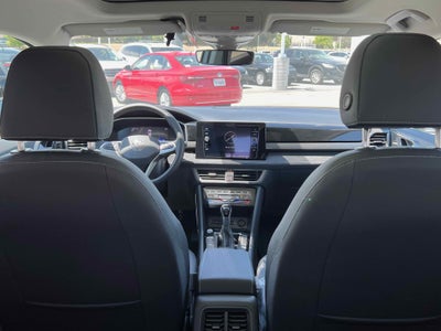 2025 Volkswagen Taos SE Black