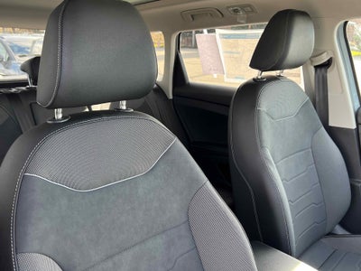 2026 Volkswagen Taos SE Black