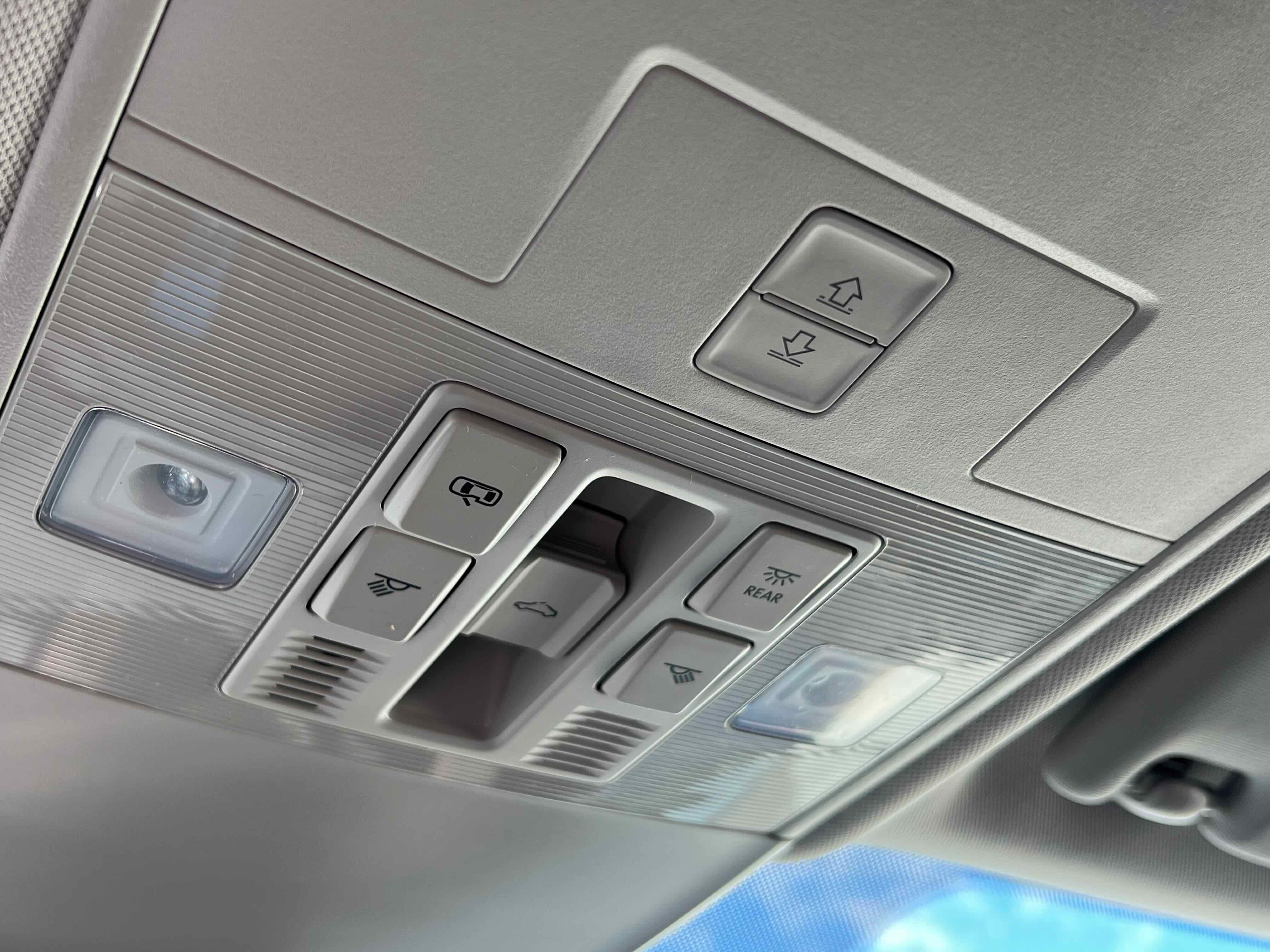 2026 Volkswagen Taos SE Black