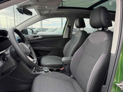 2026 Volkswagen Taos SE Black