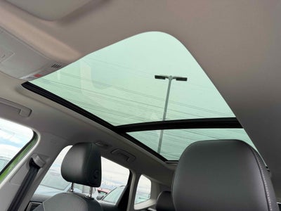 2026 Volkswagen Taos SE Black