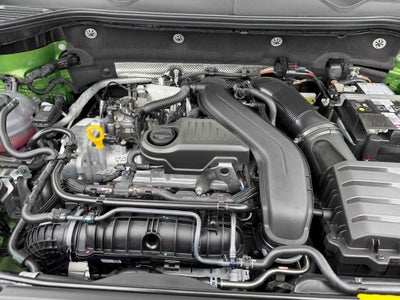 2026 Volkswagen Taos SE Black