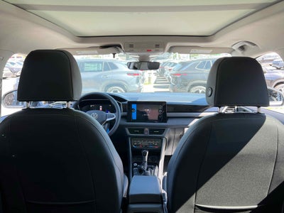 2025 Volkswagen Taos SE Black