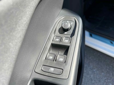 2025 Volkswagen Taos SE Black