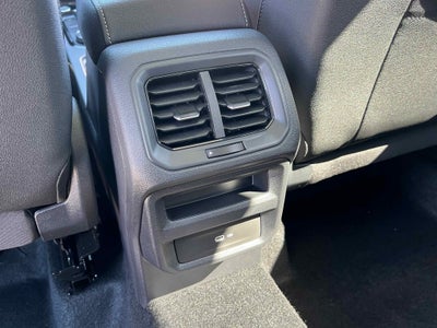 2025 Volkswagen Taos SE Black