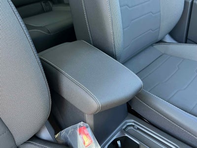 2025 Volkswagen Taos SE Black