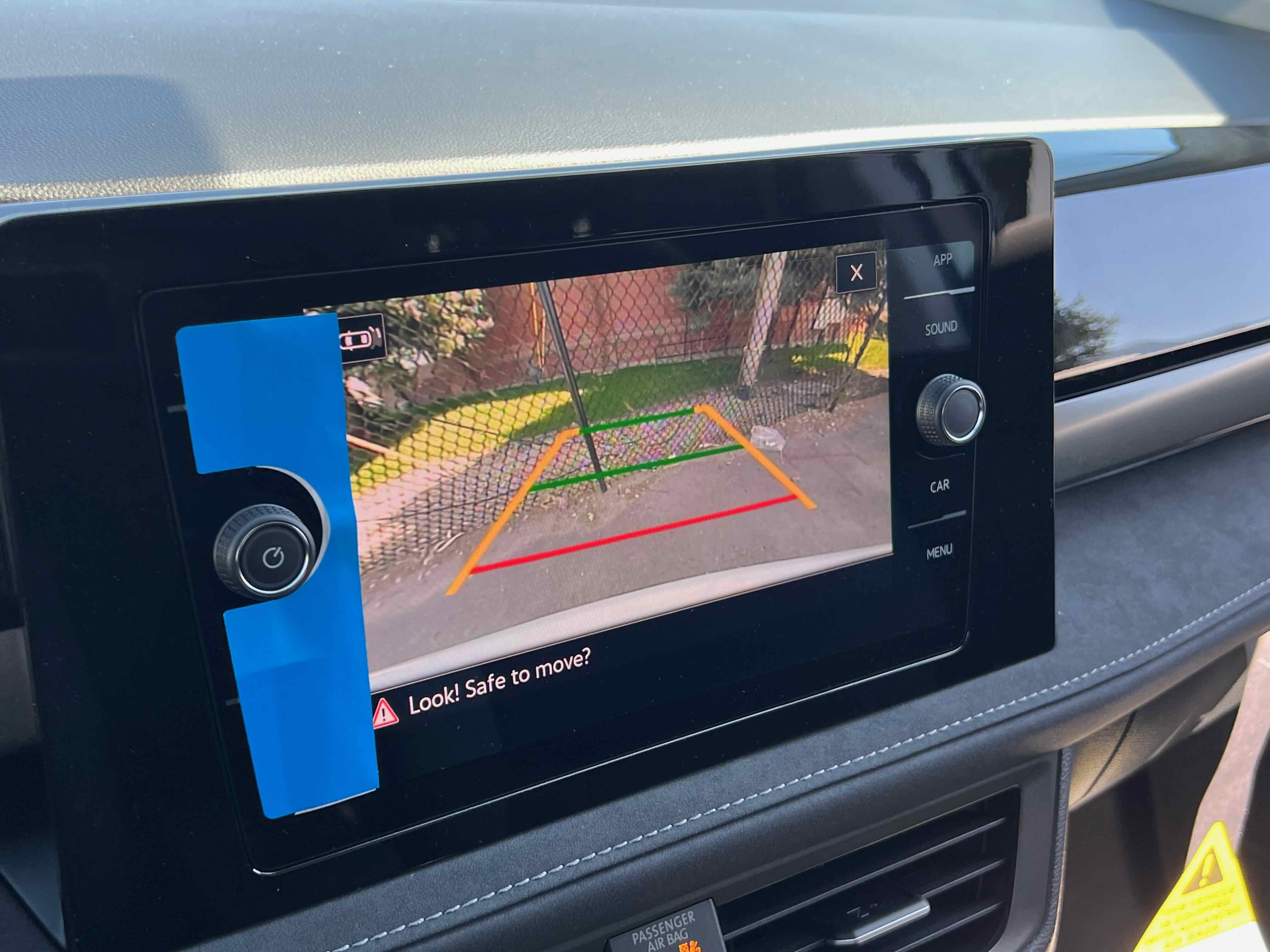 2025 Volkswagen Taos SE Black