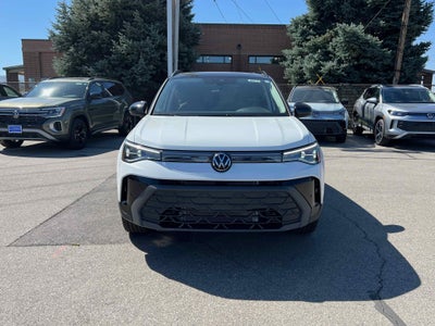 2025 Volkswagen Taos SE Black