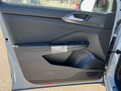 2026 Volkswagen Taos SE Black