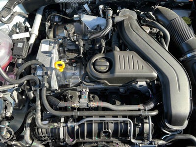 2026 Volkswagen Taos SE Black