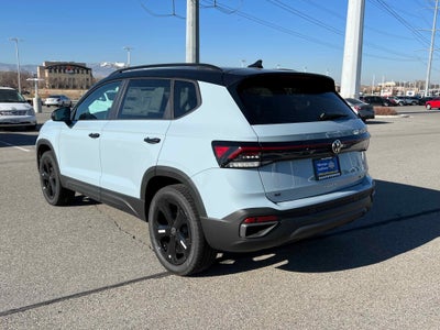 2026 Volkswagen Taos SE Black