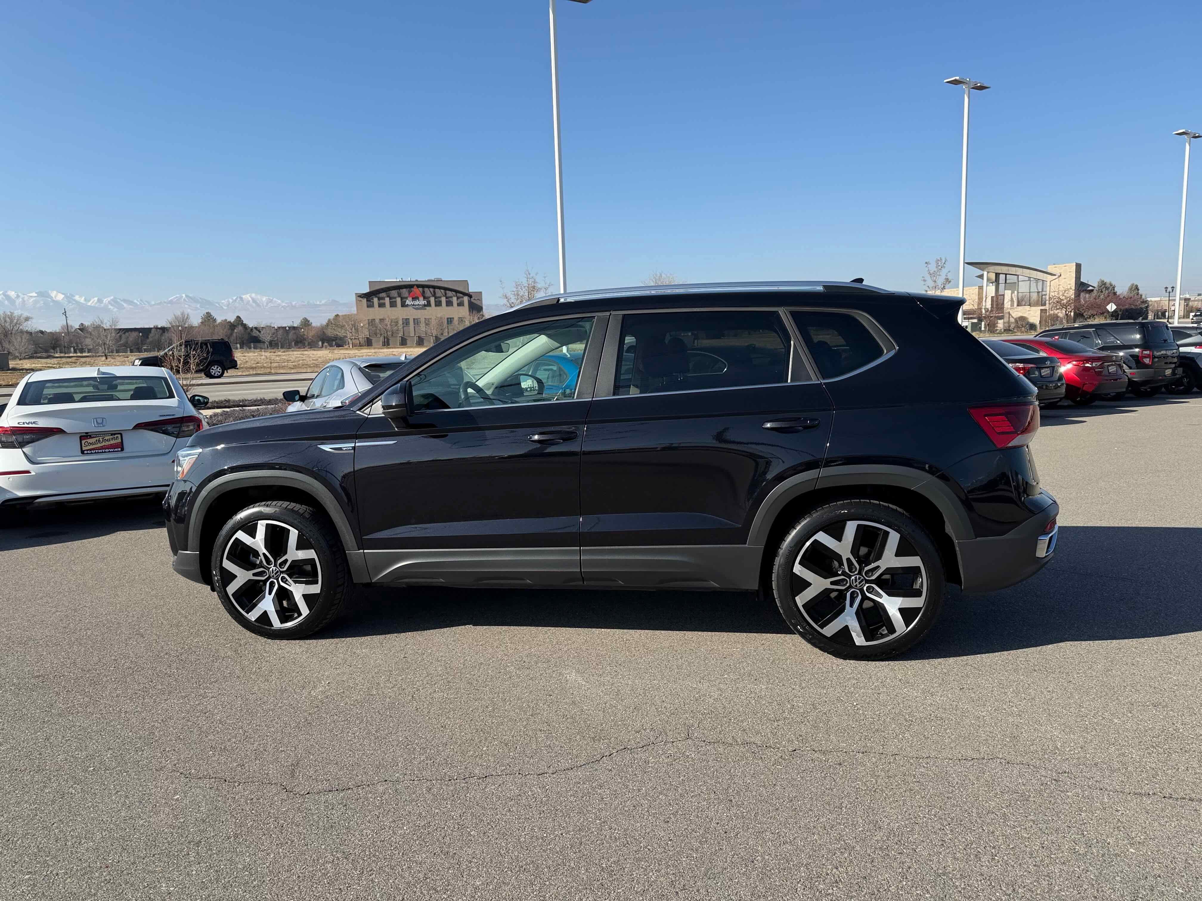 2022 Volkswagen Taos SEL