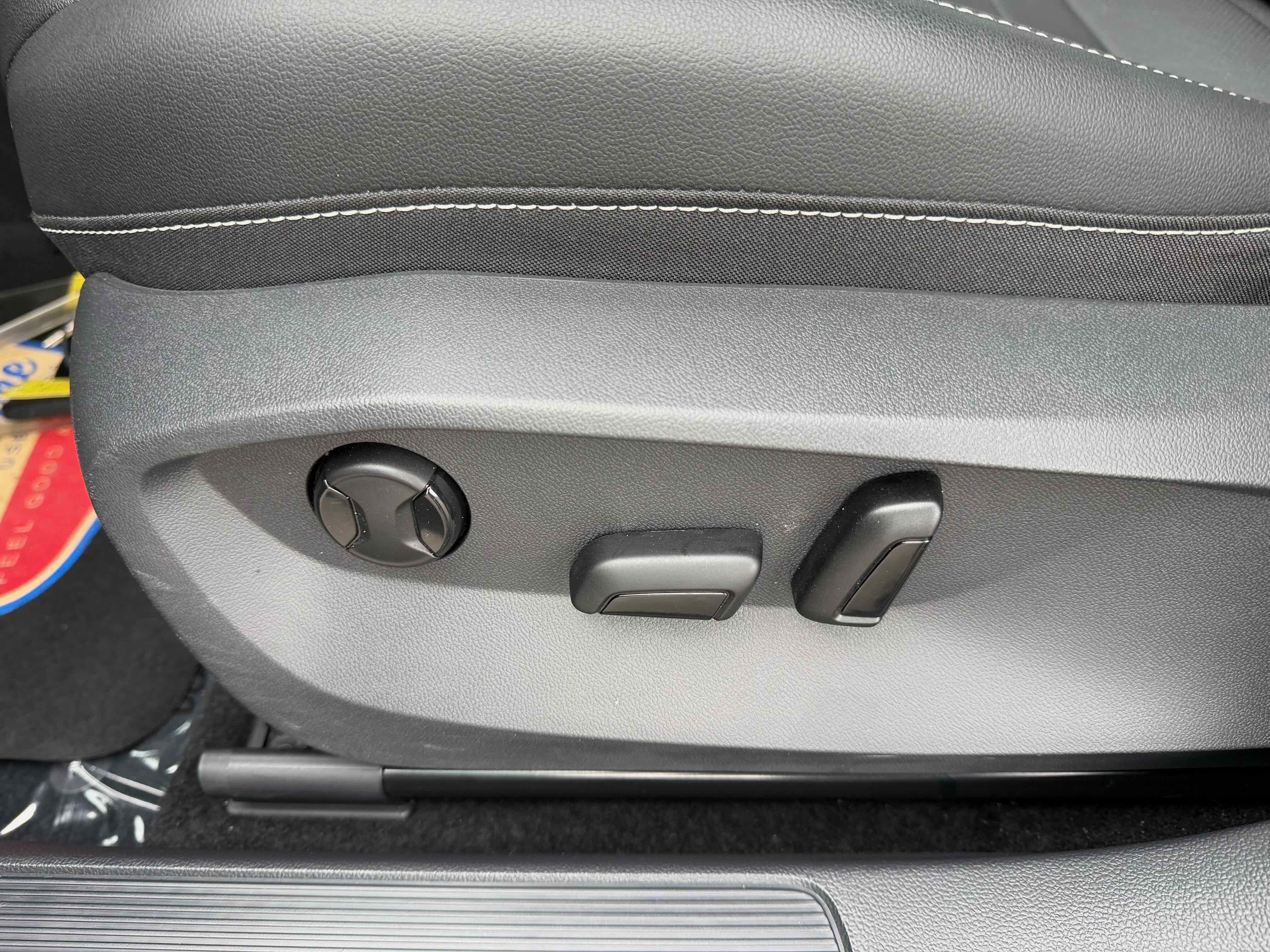 2022 Volkswagen Taos SEL