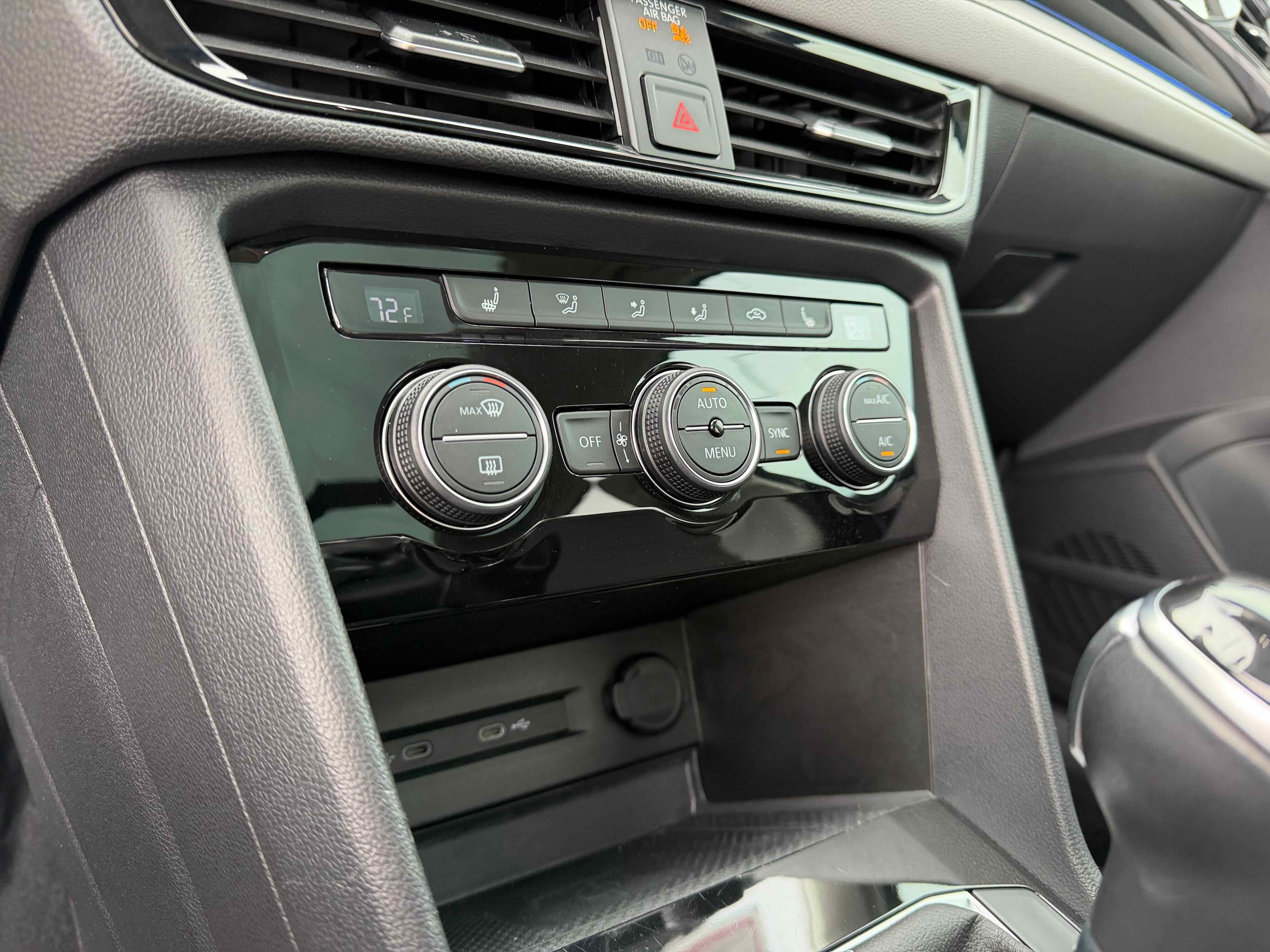 2022 Volkswagen Taos SEL