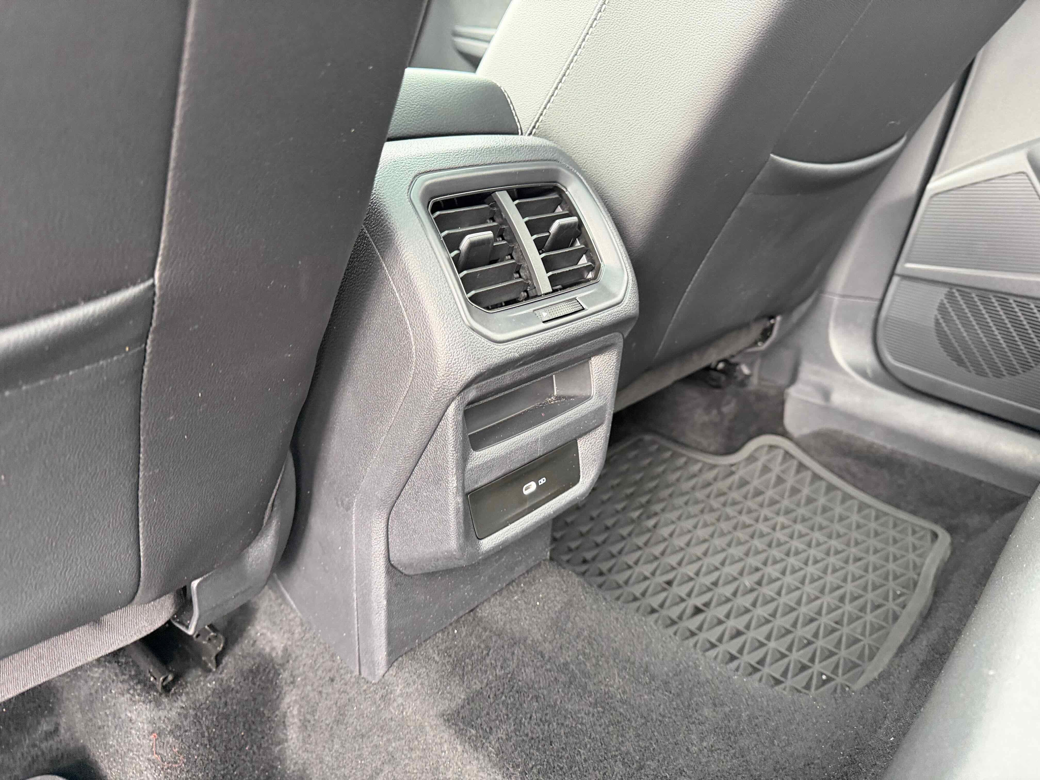 2022 Volkswagen Taos SEL