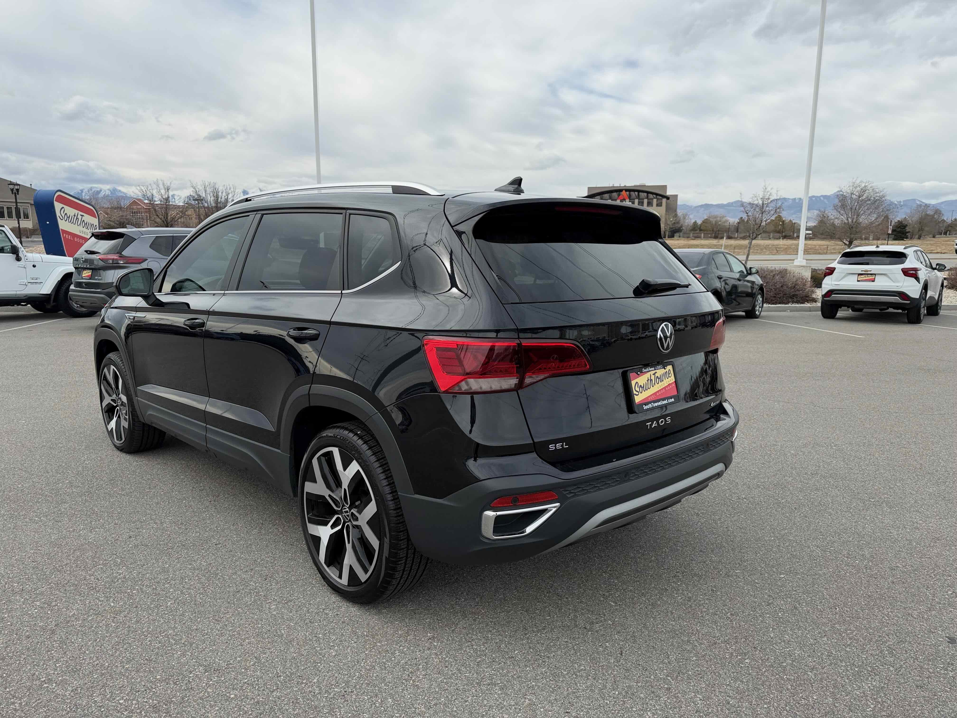 2022 Volkswagen Taos SEL