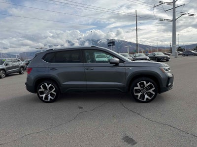 2022 Volkswagen Taos SEL