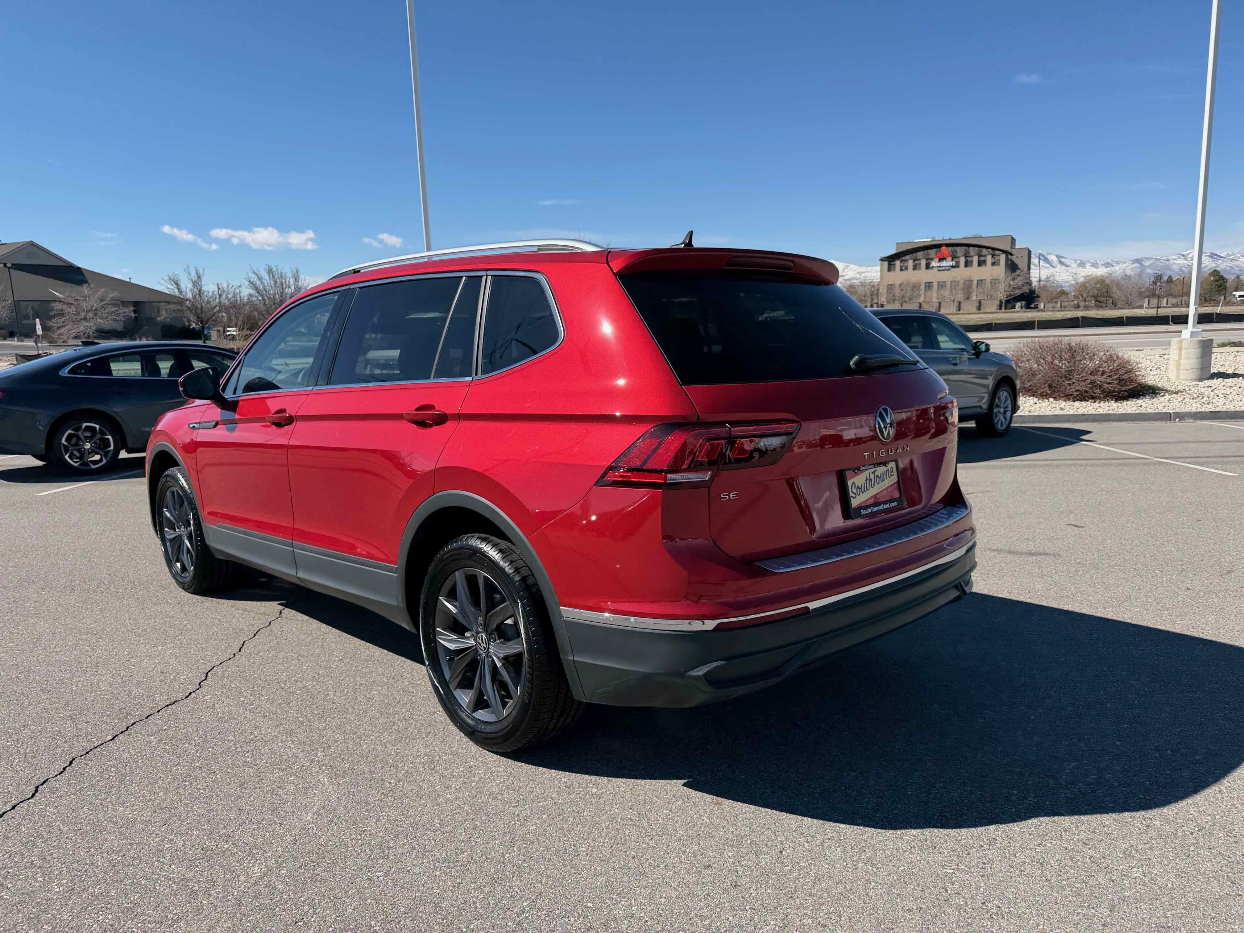 2023 Volkswagen Tiguan SE