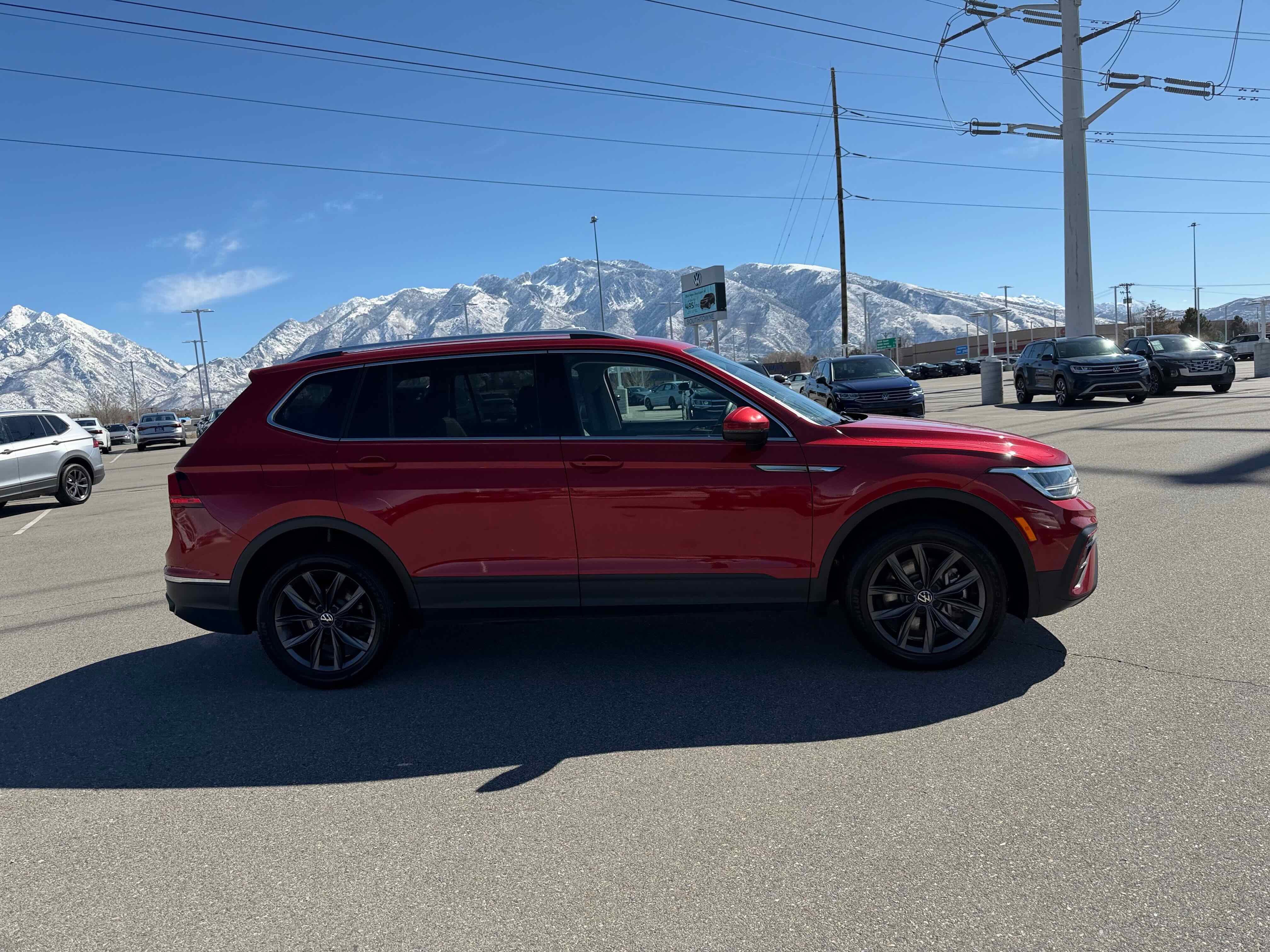 2023 Volkswagen Tiguan SE