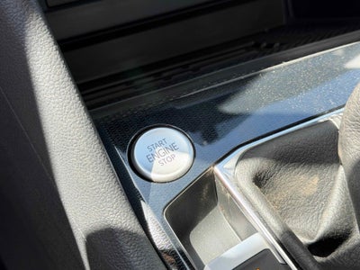 2026 Volkswagen Taos SE Black