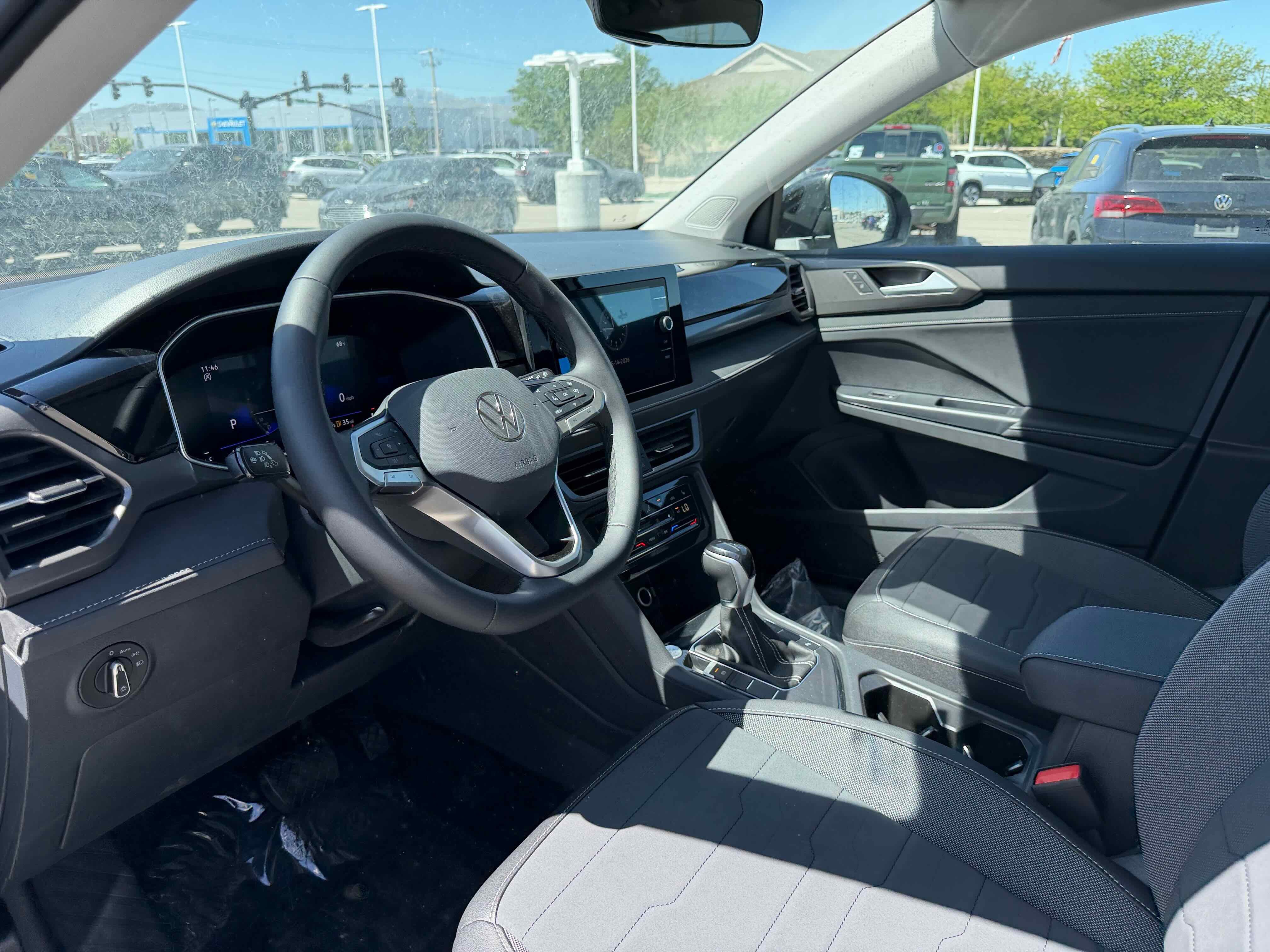 2026 Volkswagen Taos SE Black