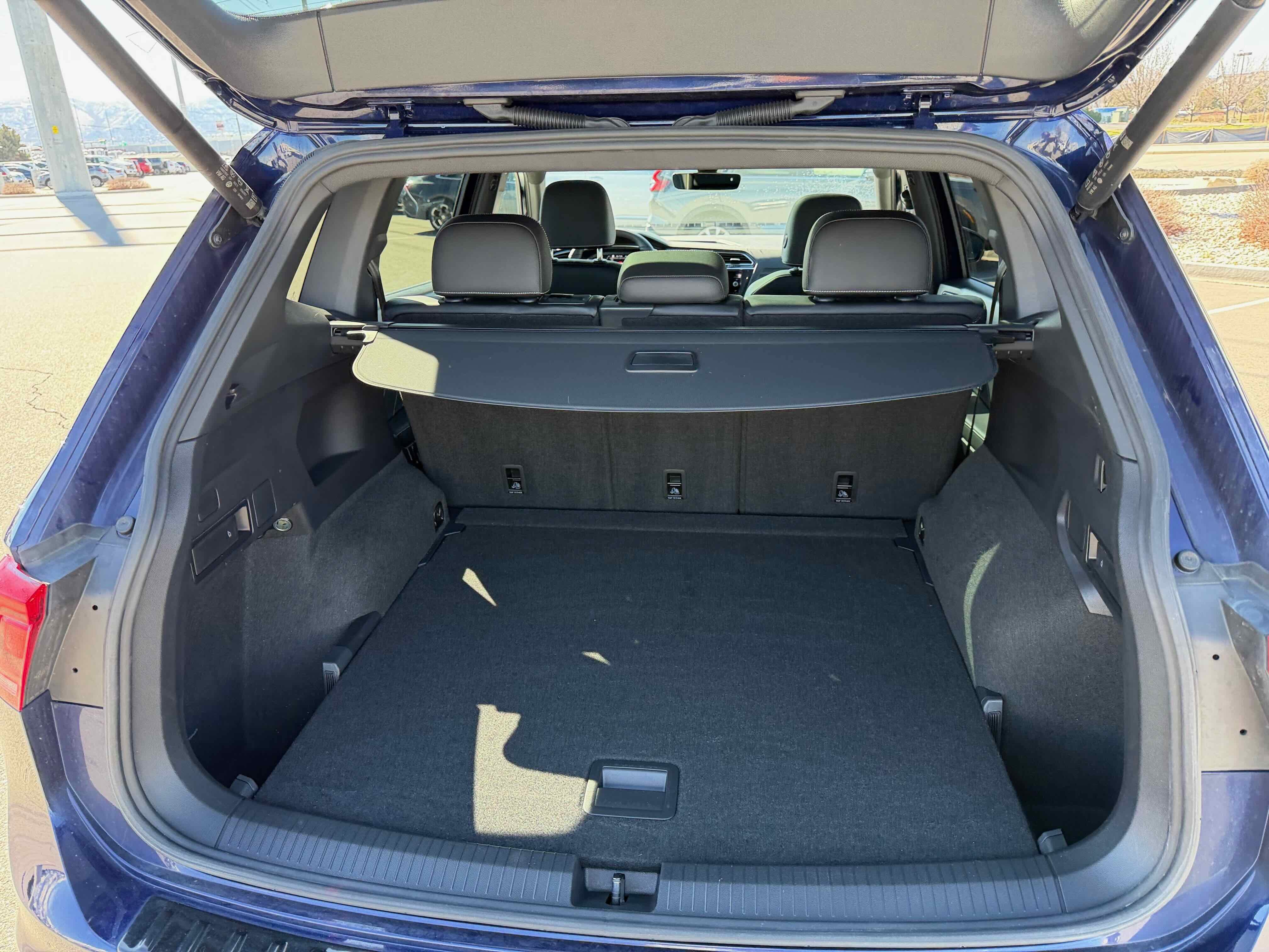 2022 Volkswagen Tiguan SEL R-Line