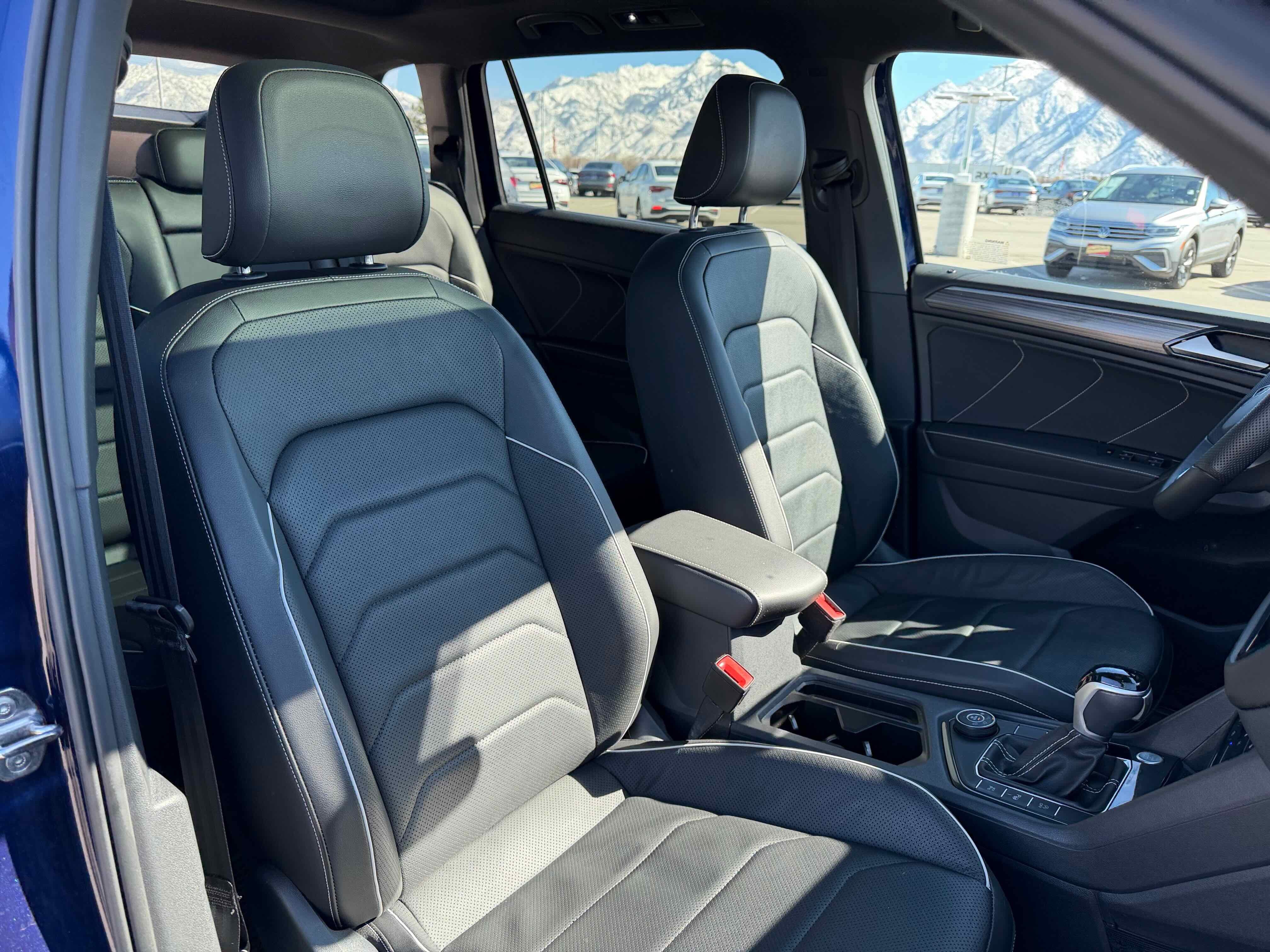 2022 Volkswagen Tiguan SEL R-Line