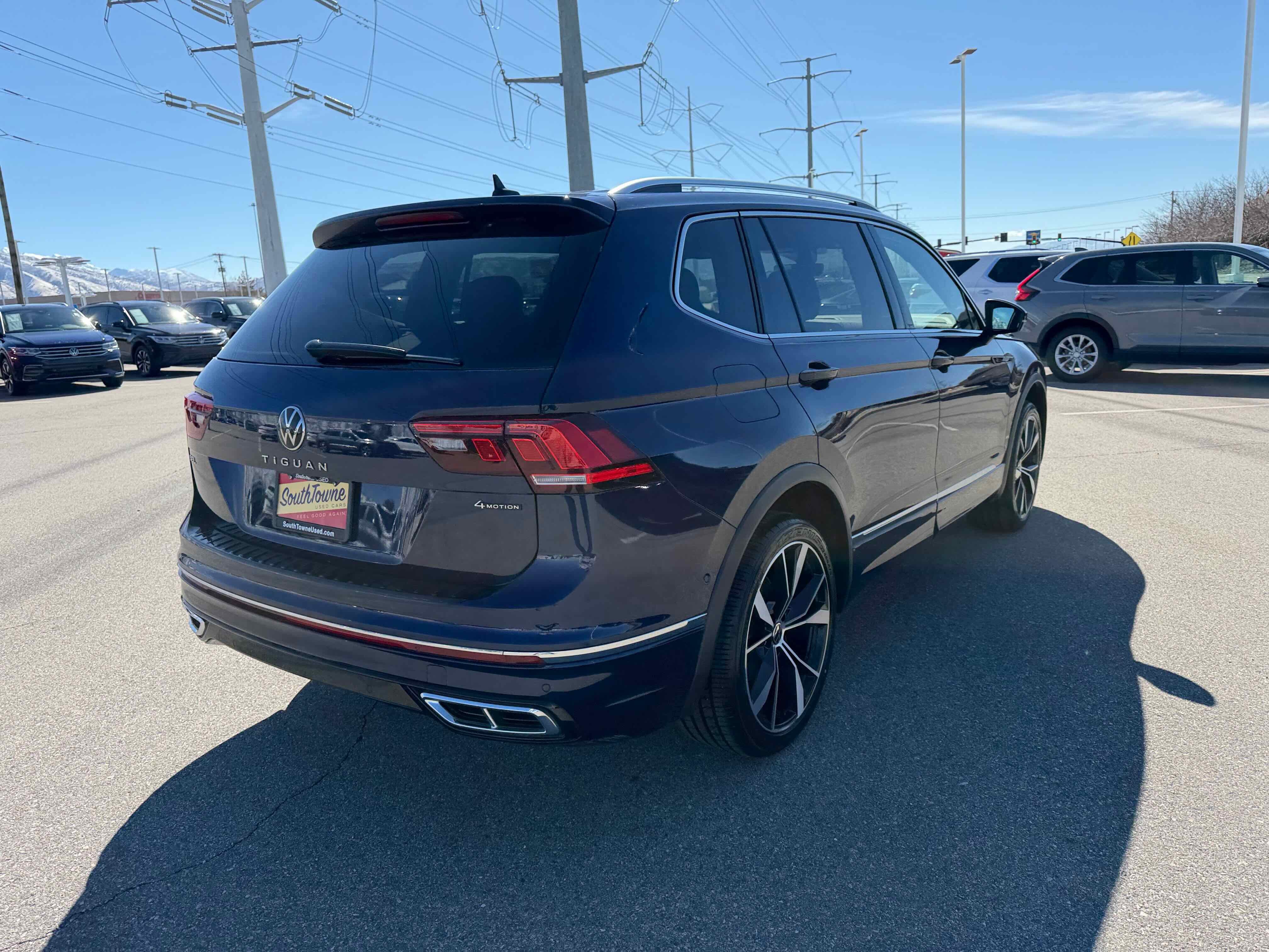 2022 Volkswagen Tiguan SEL R-Line