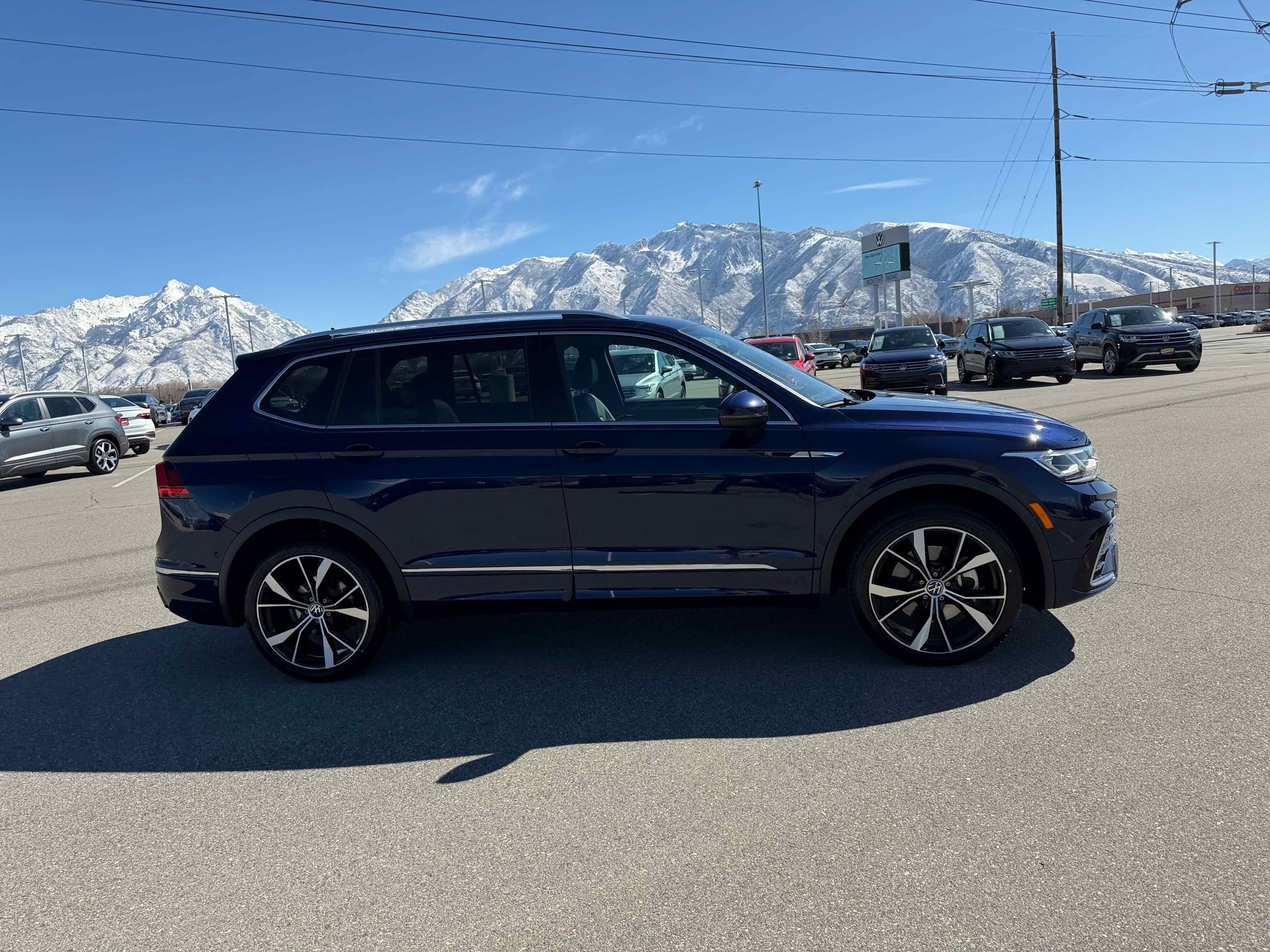 2022 Volkswagen Tiguan SEL R-Line