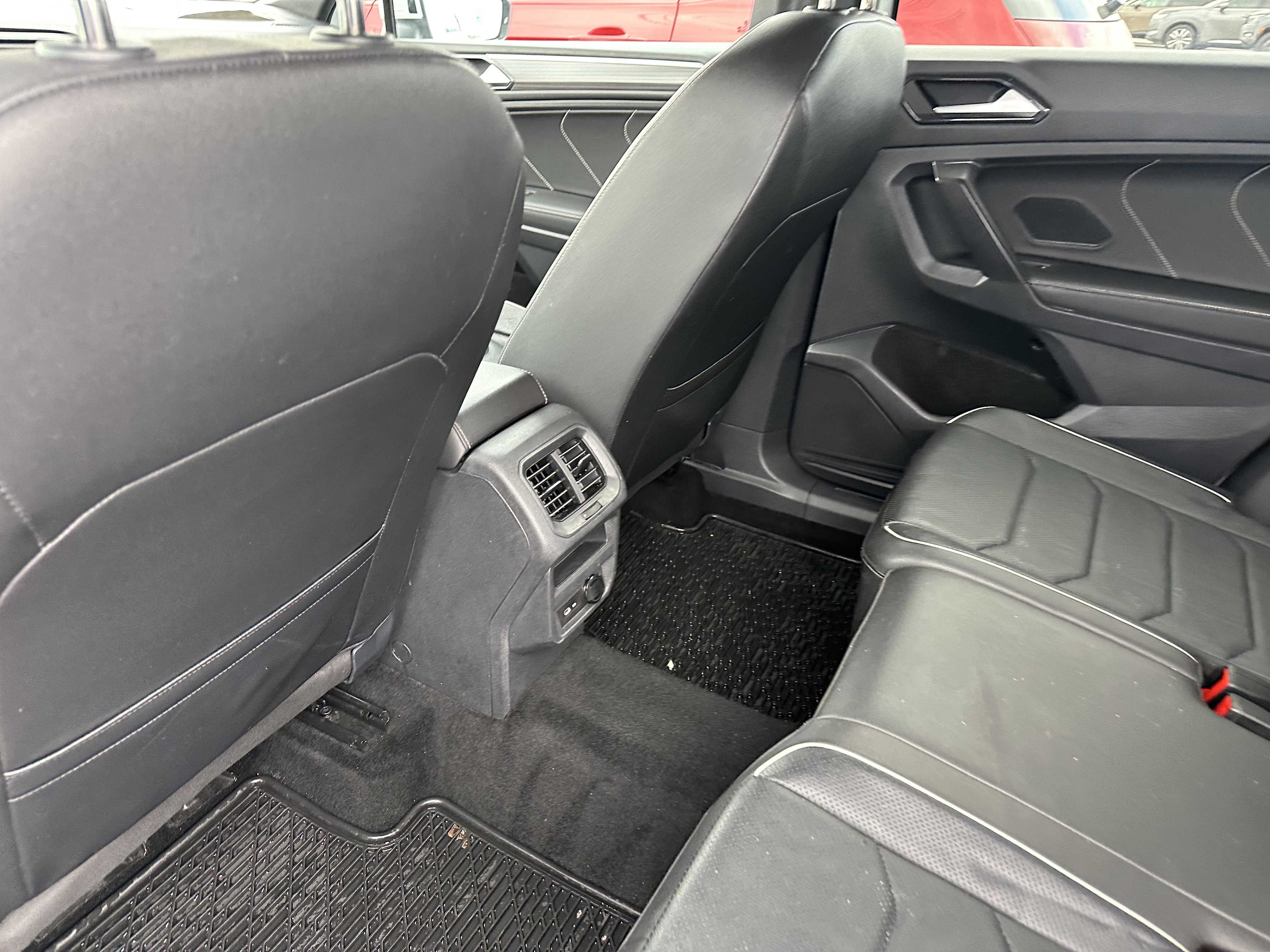 2023 Volkswagen Tiguan SEL R-Line