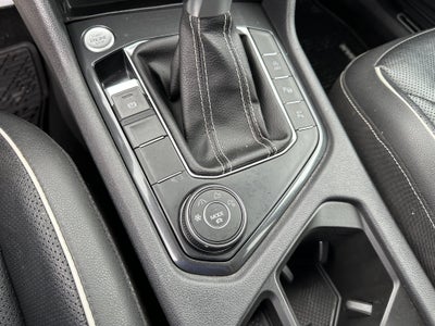 2023 Volkswagen Tiguan SEL R-Line